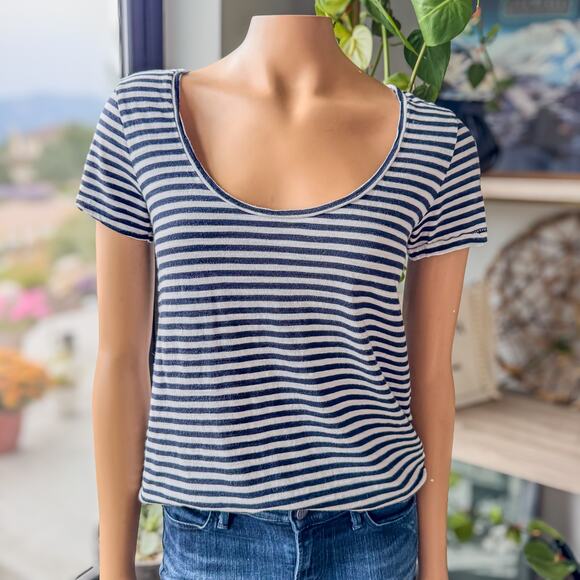 Banana Republic, Navy & White Stripe Scoop Neck Signature Tee, Women's Medium - Picture 9 of 9